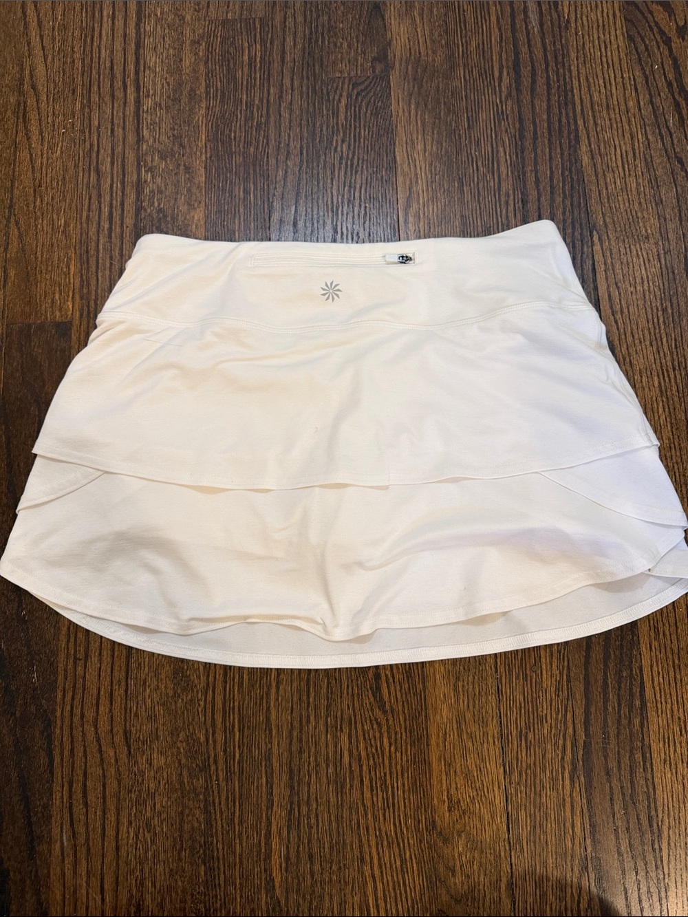 Athleta Small White Tiered Mini Skort with Layered Hem - Picture 3 of 3